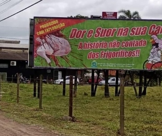 Sindicato lança Campanha “Dor e suor na sua carne” com outdoors  em Forquilhinha