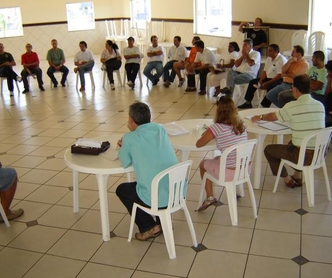 “Crise é falsa e continuaremos defendendo os trabalhadores”