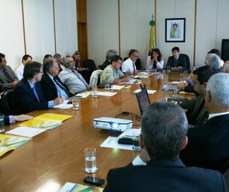 Conselho Nacional da Indústria elabora ações